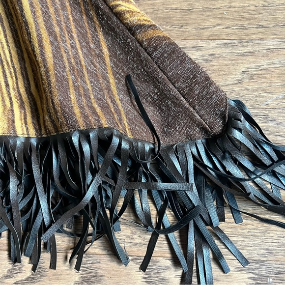 Boho style skirt with faux leather fringe - Picture 3 of 4